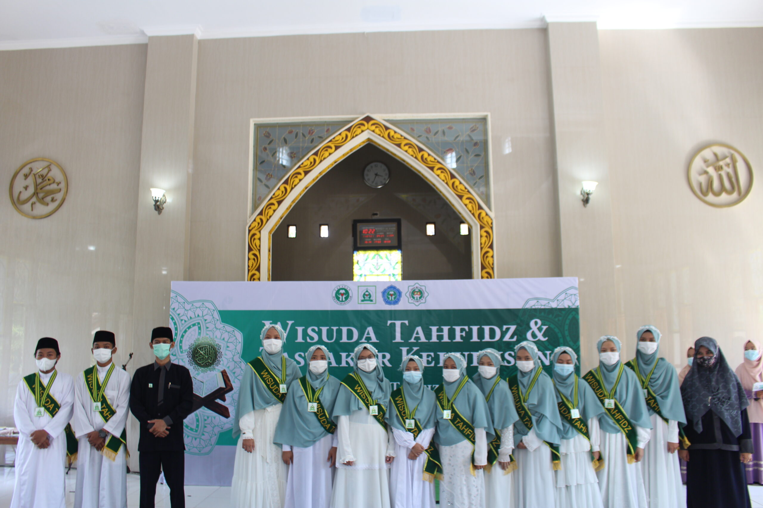 Wisuda Tahfizh Takhosus Mdf Group